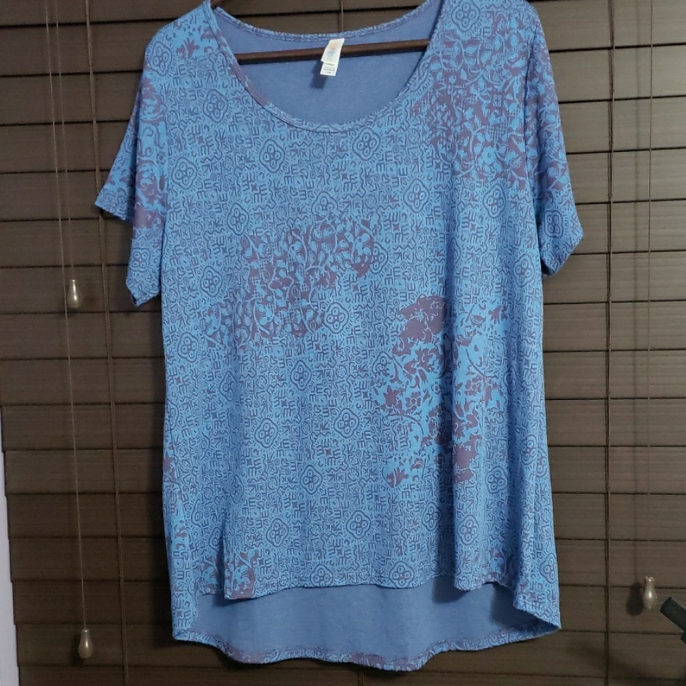 LuLaRoe top 2XL
